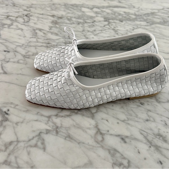New! Freda Salvador White Woven Jada Ballet Flats. Size 38.5 - Picture 2 of 6